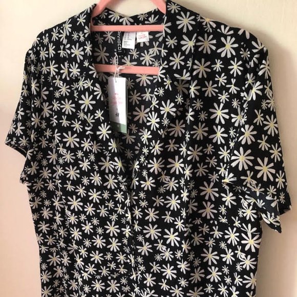 H&M x TO ALL THE BOYS Shirtdress - Picture 6 of 9